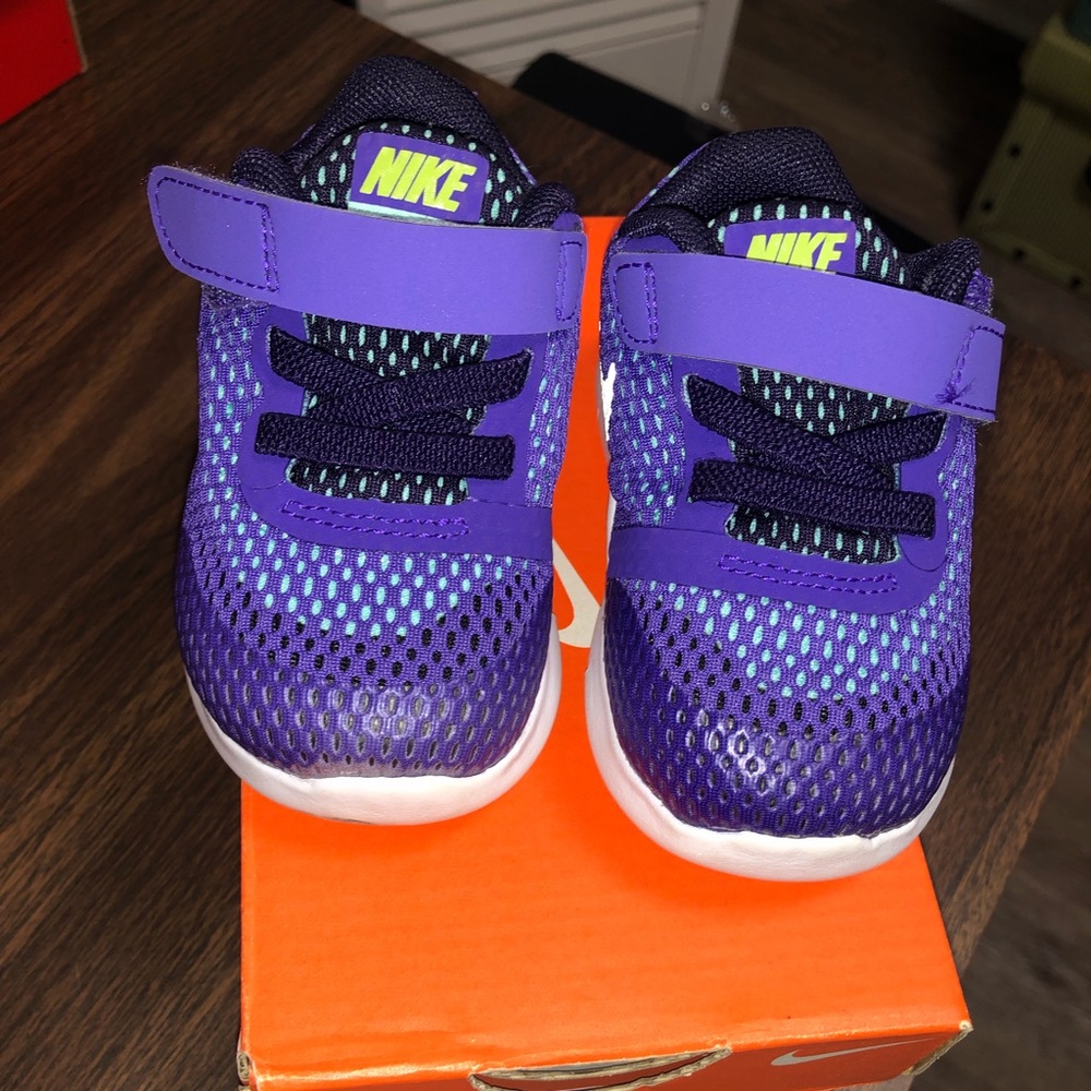 Toddler sneakers